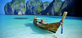 Maya Bay, Koh Phi Phi Ley, Thailand.